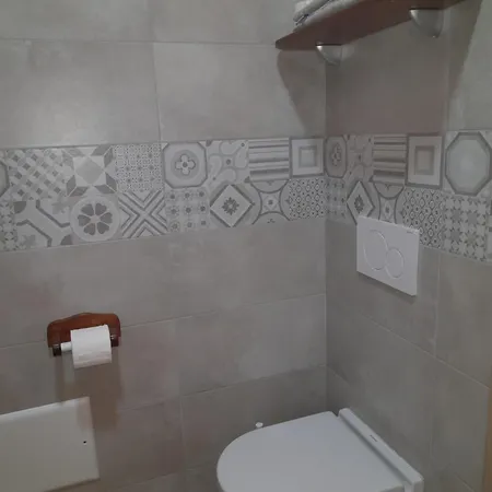 Szálloda Jolanda 2*